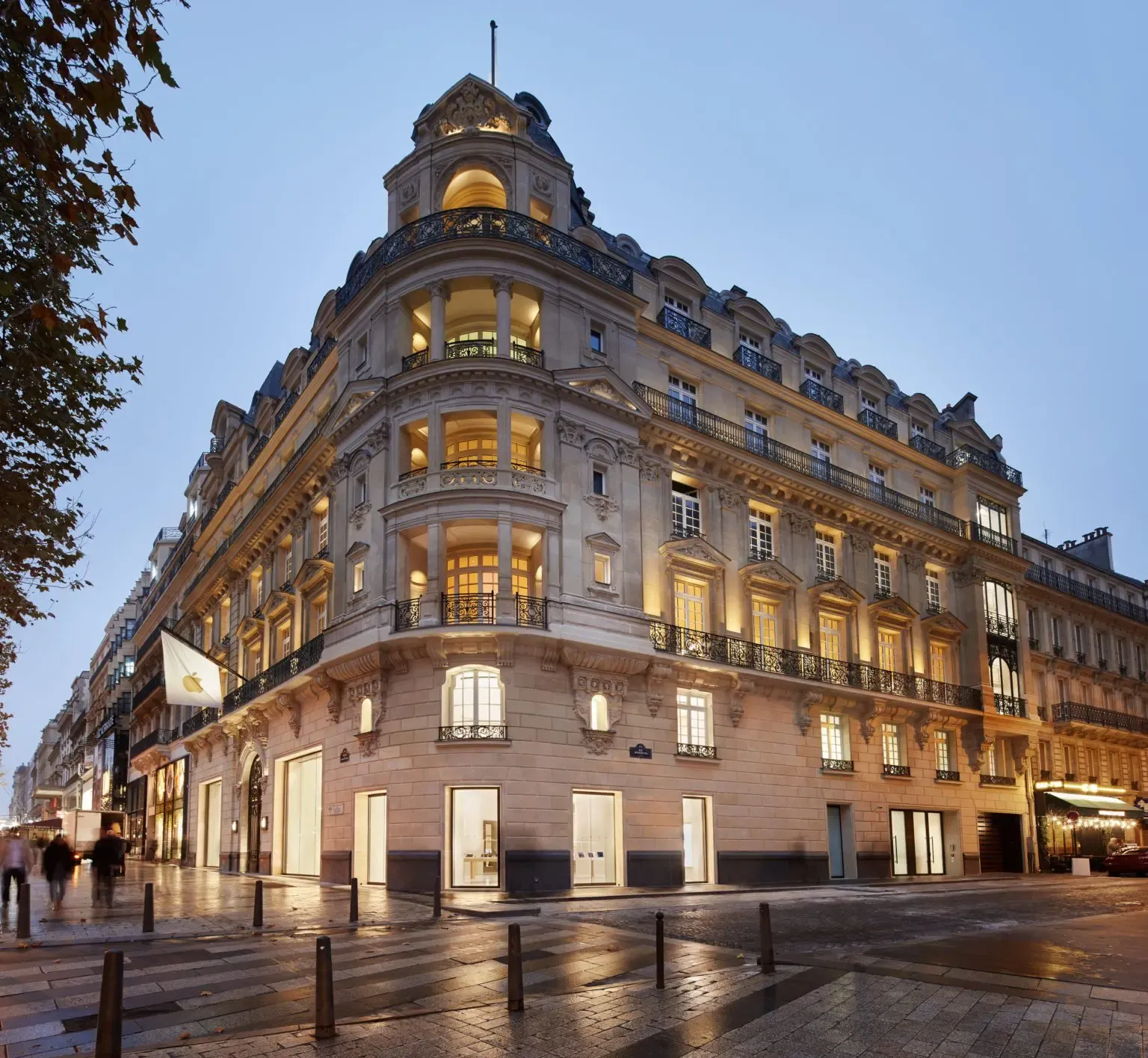 Apple Champs-Élysées (Paris, França)